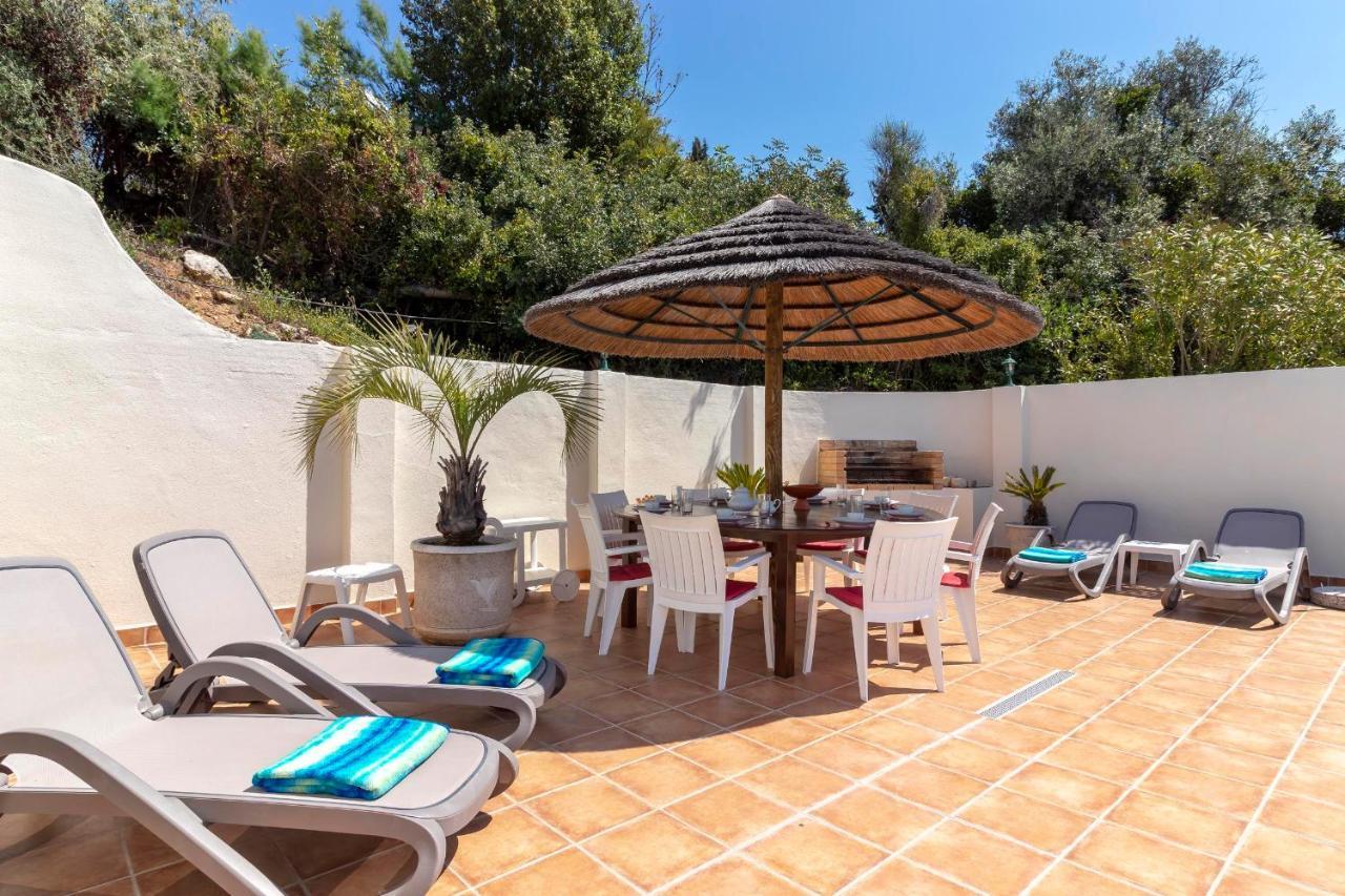 Casa Ouricos Large Pool Bbq Walk To Beach 카르보에이루 외부 사진