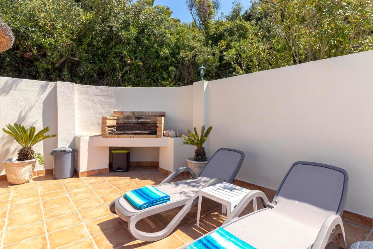 Casa Ouricos Large Pool Bbq Walk To Beach 카르보에이루 외부 사진